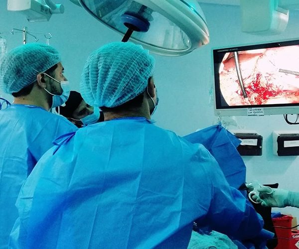 Cirujano-General-Guayaquil-Dr-Ricardo-Garcia-Cirujano-Clinica-Kennedy